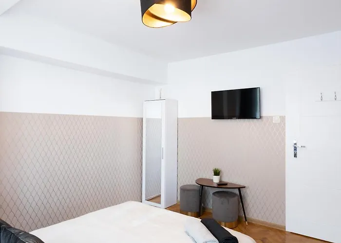 ClickTheFlat Muranów Apart Rooms Warszawa